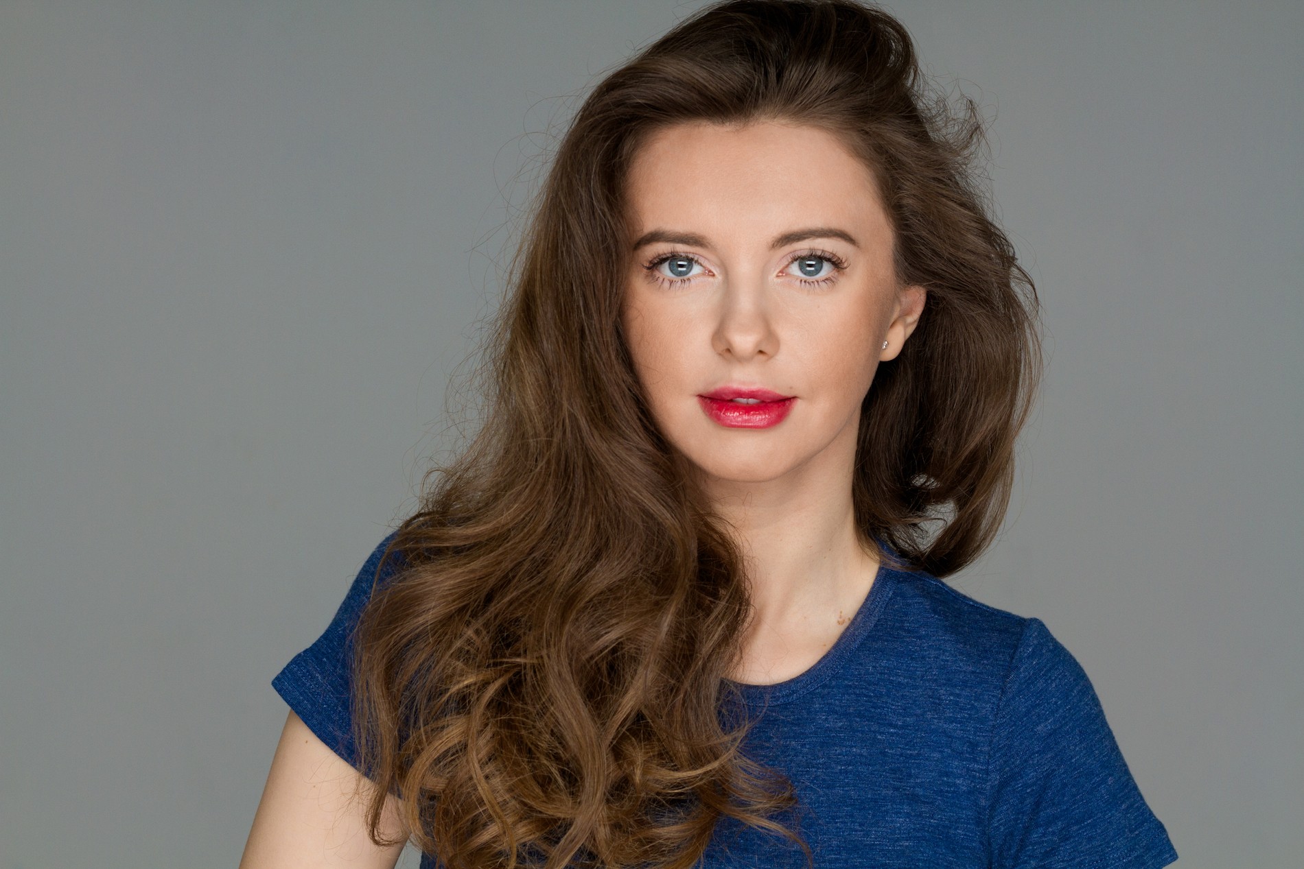 Toliq ekran kattalar porno Ayolning pubik qismidagi tatuirovka